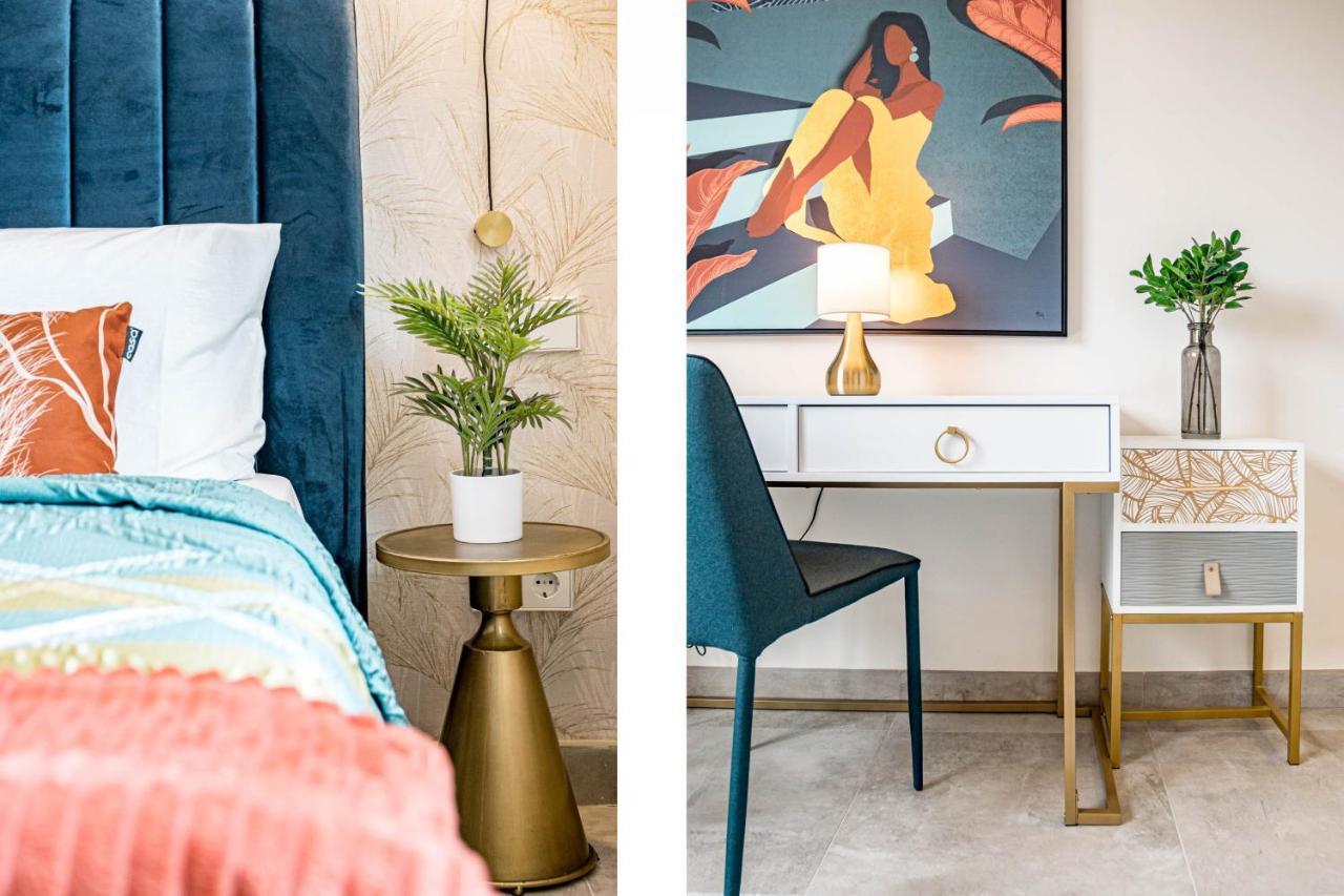 Inf25E- Tastefully Furnished Flat, Estepona Center エクステリア 写真