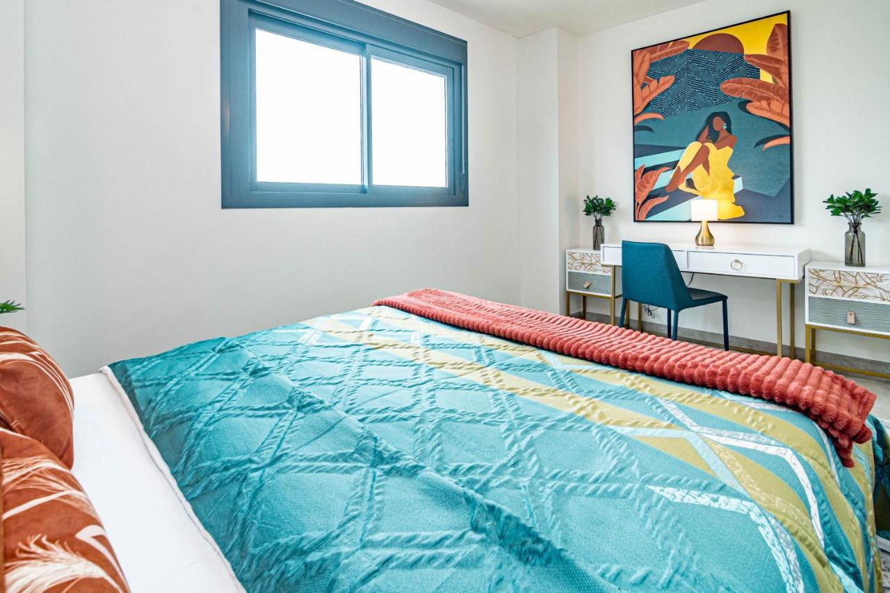 Inf25E- Tastefully Furnished Flat, Estepona Center エクステリア 写真